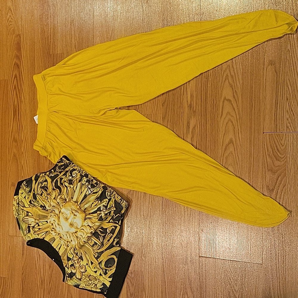 NWT 2 Piece Black & Gold Yellow Egyptian Theme Crop Top & Harem Side Split Pants